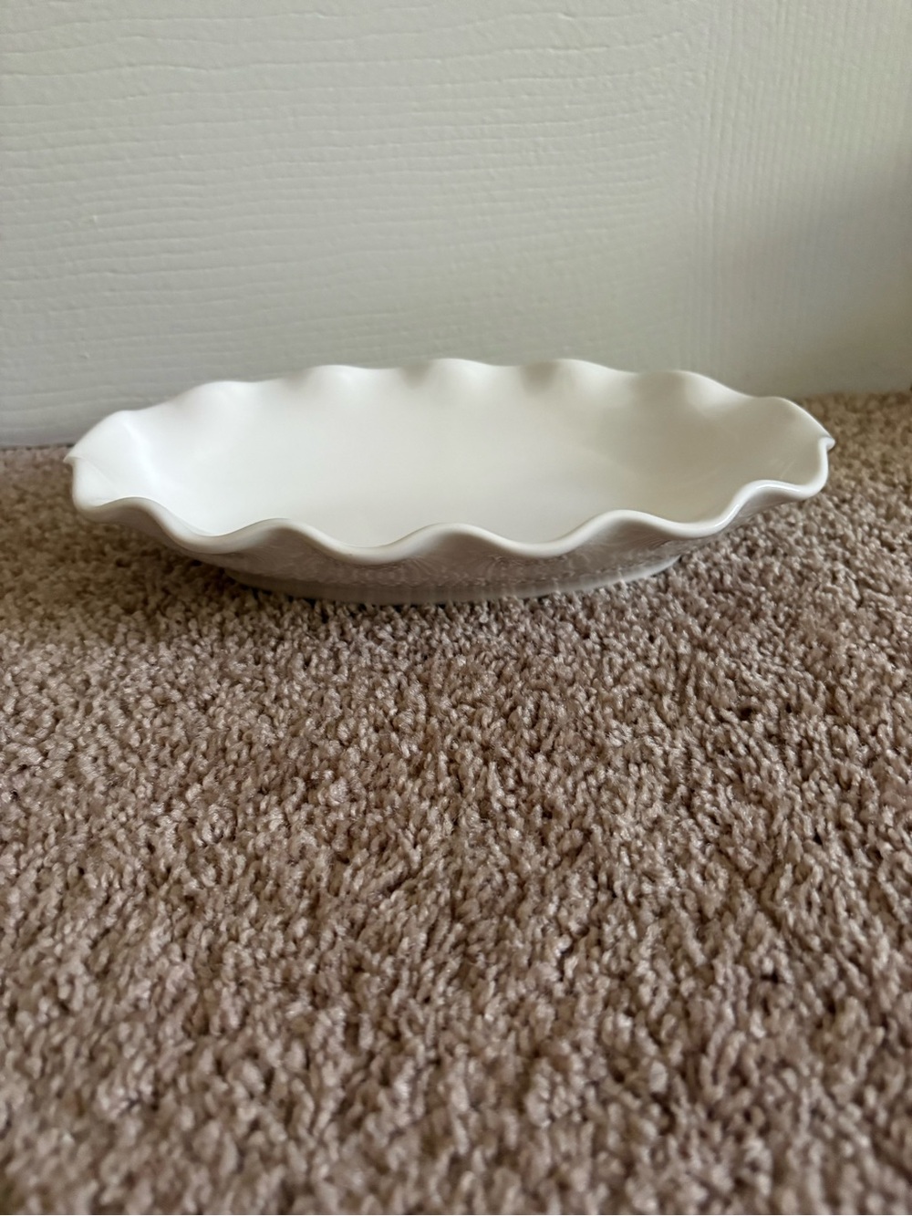 Pfaltzgraff White Ruffled Ceramic Serving Dish
